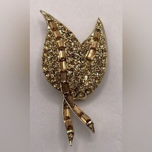 Vintage 1960s Signed Pell Amber Colored  Crystal Rhinestone Leaf Pin Brooch